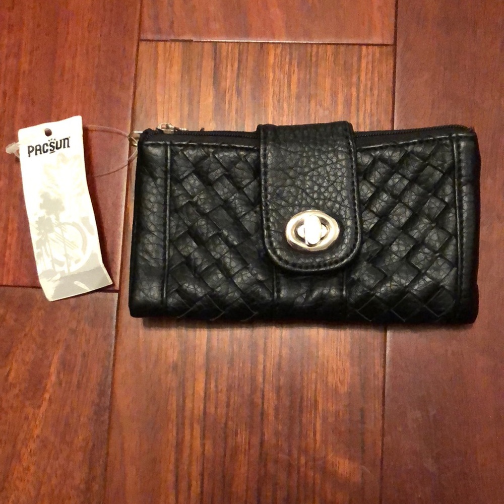 PACSUN black leather wallet